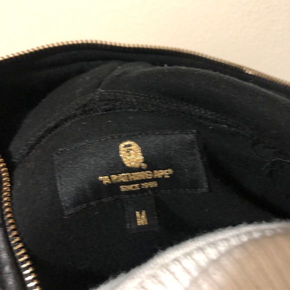 SOLD Bape x Travis Scott Black & Gold Shark Hoodie - Picture 5 of 15